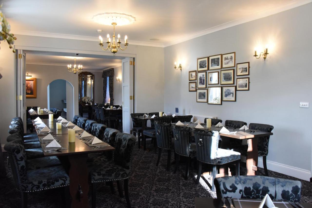 The Llanelwedd Arms Hotel Билт-Уэлс Экстерьер фото
